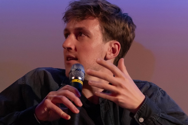 Produzent Jonas Egert (© Jörg Reuther)