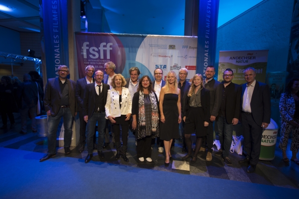 (© Jörg Reuther) Thomas Lassonczyk, Matthias Helwig, Christoph Schropp, Prof. Heiner Stadler, Michaela May, Carlos Gerstenhauer, Eva Mattes, Christoph Ott, Kari Matchett, Christoph Hahn, Gudrun Gruber, Julian Wildgruber, Bernhard Blöchl, Stefan Maier
