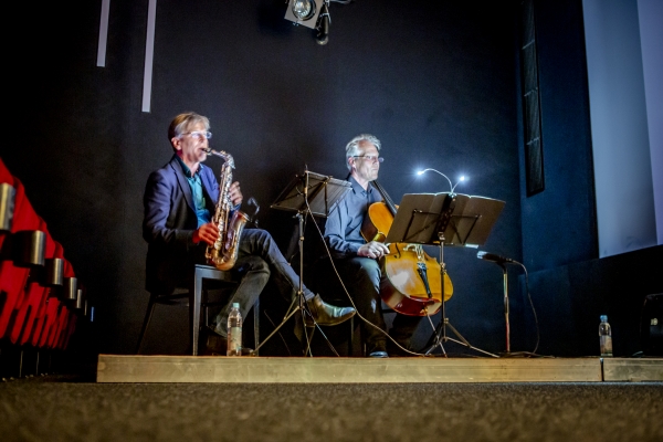 Duo Michael Hornstein (Saxophone) und Jost Henrich Hecker (Cello) (© Pavel Broz)
